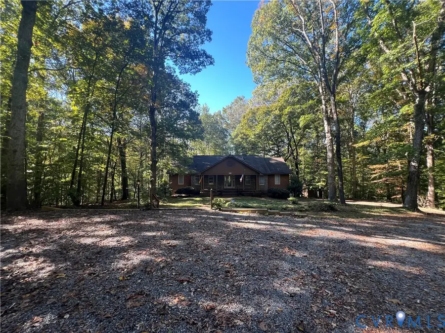 1521 Hill Top Circle, Maidens, VA 23102 - #2