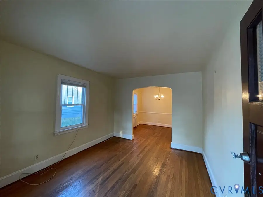 3813 Vawter Avenue, East Highland Park, VA 23222 - #2