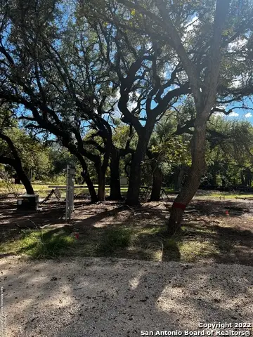 440 Red Wright Rd, Leakey, TX 78873 - Image #3