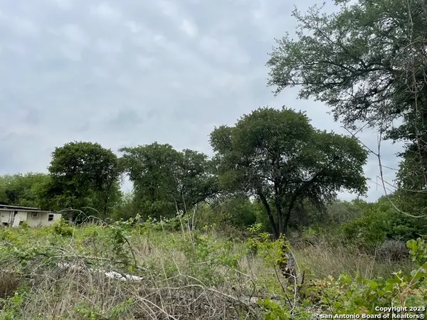 1223 Dupont, San Antonio, TX 78264