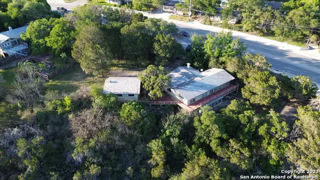 1203 N Walnut Ave, New Braunfels, TX 78130 - #3