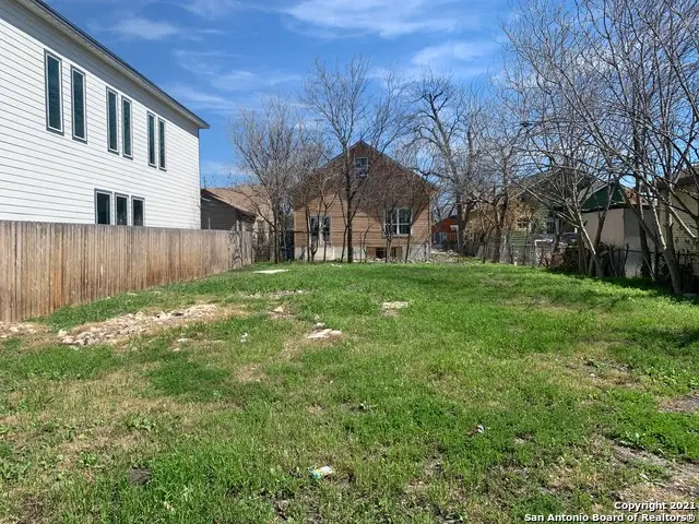 606 S Olive St, San Antonio, TX 78203 - Image #2