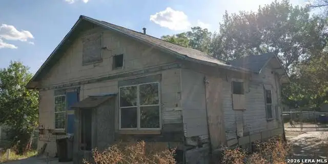 806 S San Dario Ave, San Antonio, TX 78237 - #3