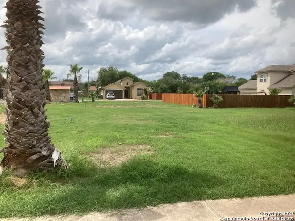 102 Sutton Place-lot#2, Uvalde, TX 78801