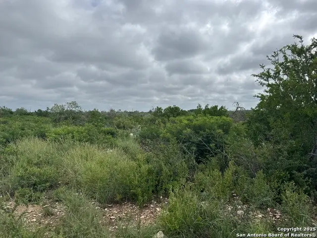 73 Rocky Hls, Uvalde, TX 78801 - Image #1