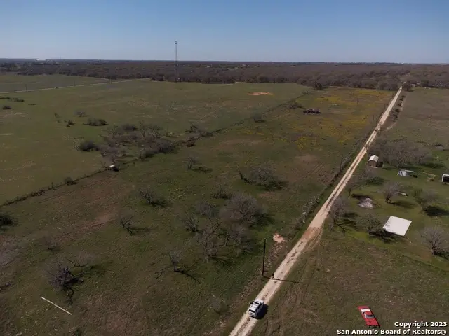 8765 Us Highway 87 W, La Vernia, TX 78121 - Image #2