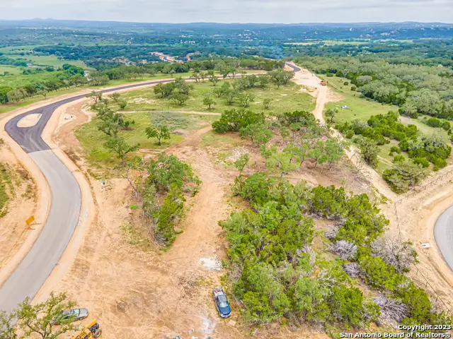 1806 Paradise Pkwy, Canyon Lake, TX 78133 - Image #2