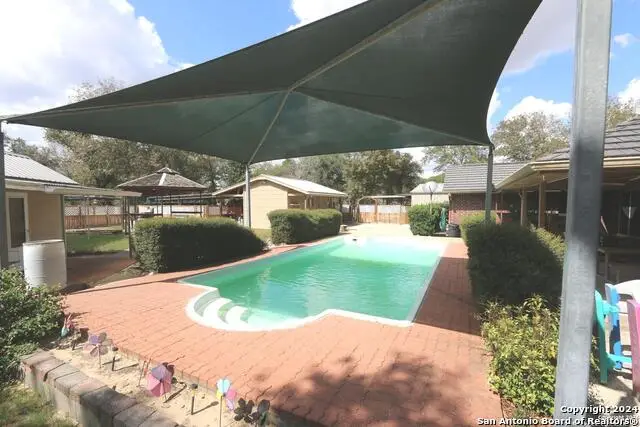 311 Wagon Wheel Drive, Adkins, TX 78101 - Image #2