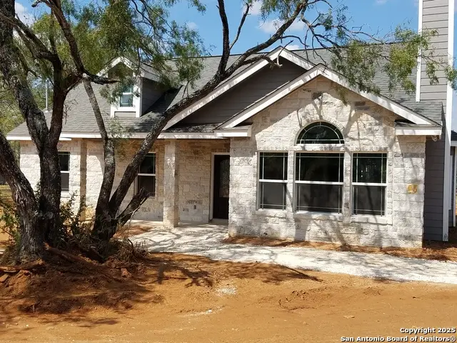 7307 Tiff Nicole Ln, Von Ormy, TX 78073 - Image #3