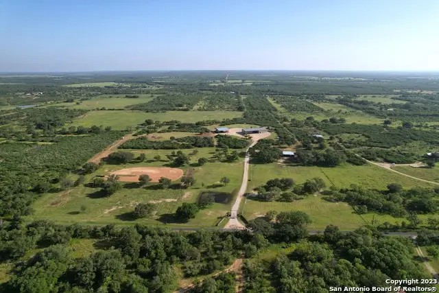 548 Franklin Ln, Yancey, TX 78886 - Image #1