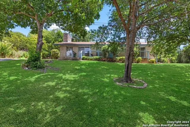 609 River Rd, Blanco, TX 78606 - Image #2