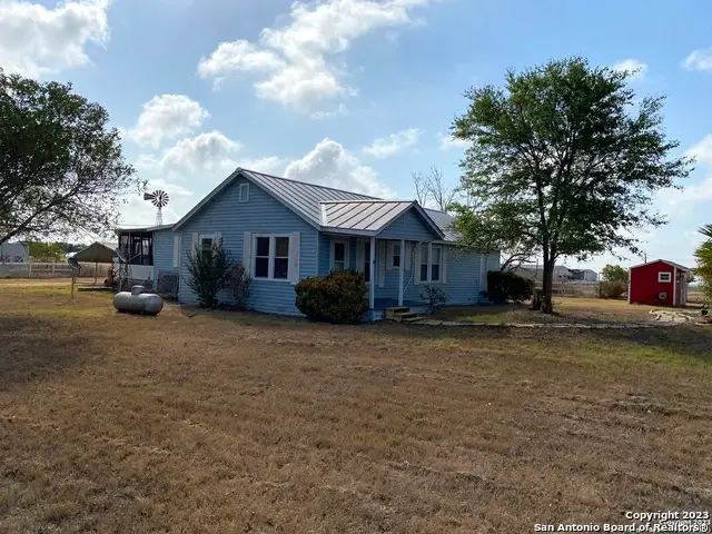 2667 County Road 134, Floresville, TX 78114 - #3