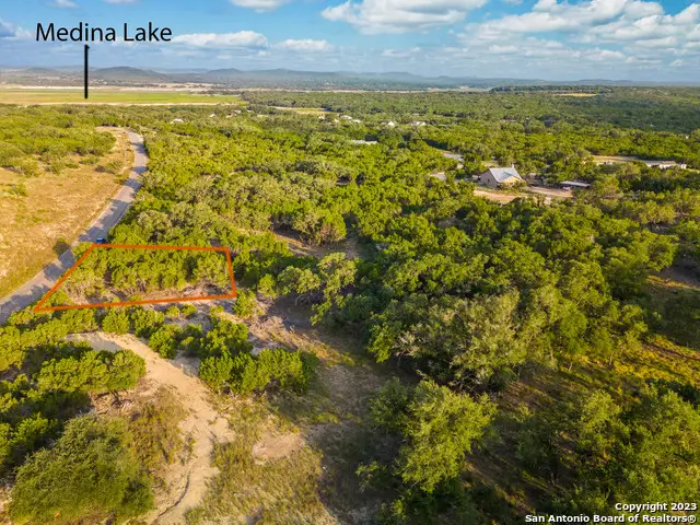 818 Goat Hill, Lakehills, TX 78063 - Image #3