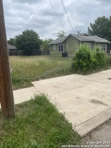 225 W Petaluma Blvd, San Antonio, TX 78221 - Image #3