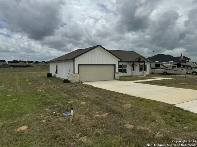 180 Turnberry, La Vernia, TX 78121 - Image #1