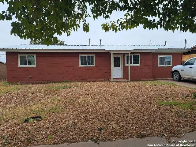 903 Houston, Van Horn, TX 79855 - Image #2