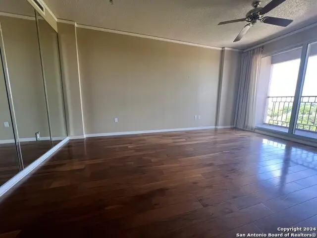 1 Towers Park Ln #1004, San Antonio, TX 78209 - Image #3