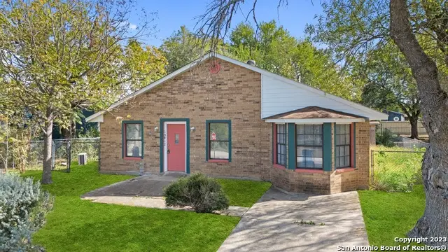 15812 Buchel St, Lacoste, TX 78039 - Image #2