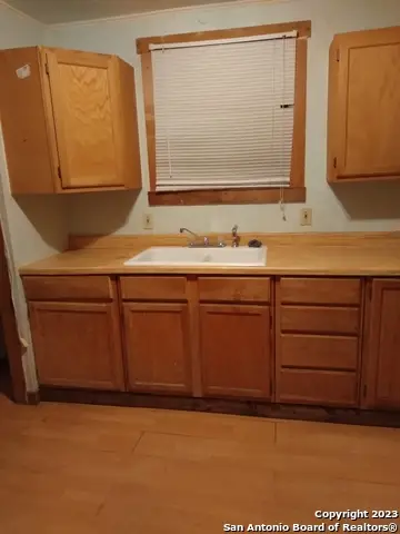 1212 Spring Rd, Pipe Creek, TX 78063 - Image #3