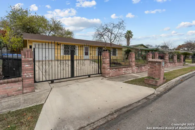 8627 Cape Valley St, San Antonio, TX 78227 - Image #2