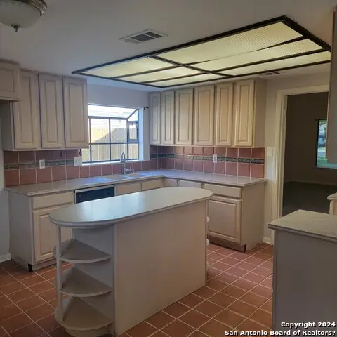 6310 Red Fox, San Antonio, TX 78247 - Image #3