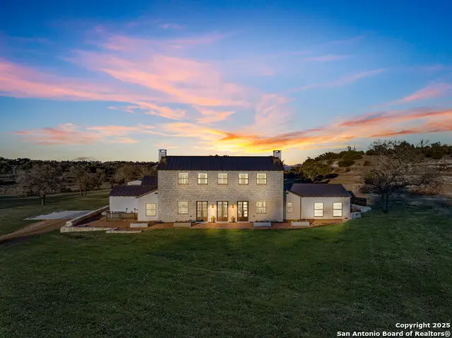 130 Overlook Dr, Fredericksburg, TX 78624 - #1