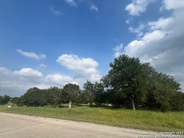 25 Vaquero, Pipe Creek, TX 78063 - Image #3