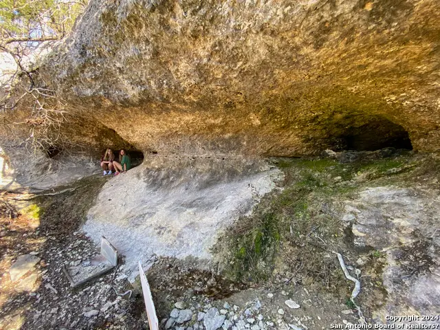 000 Sheppard Rees Rd, Kerrville, TX 78028 - Image #1