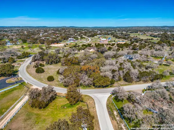 7911 Silver Spur Trail, Boerne, TX 78015