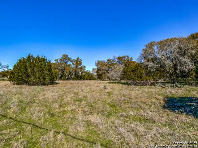7911 Silver Spur Trail, Fair Oaks Ranch, TX 78015 - Image #2