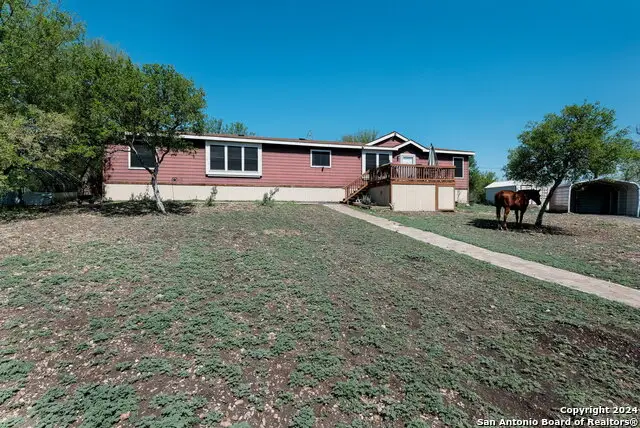 590 County Road 4614, Castroville, TX 78009 - Image #2