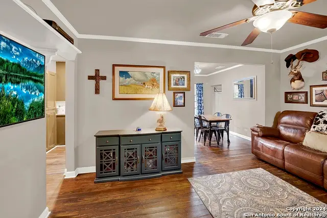 404 Schneider St, Poth, TX 78147 - Image #3