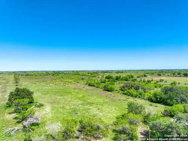434 W Tank Hollow, Poteet, TX 78065 - Image #2