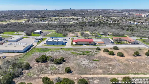 15211 Bell Ln, Selma, TX 78154
