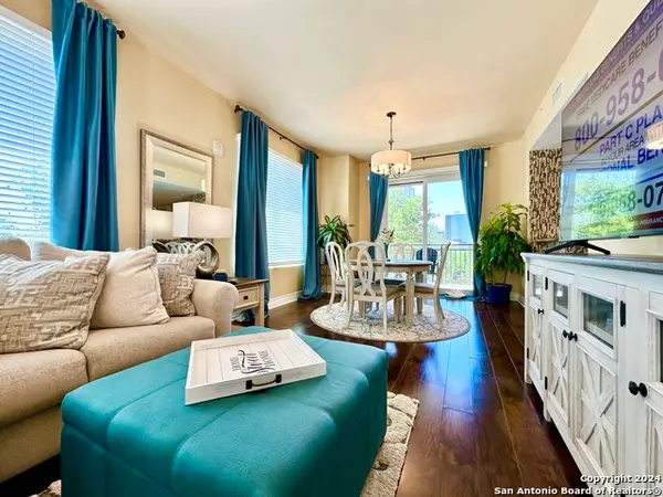 215 N Center St. #206, San Antonio, TX 78202