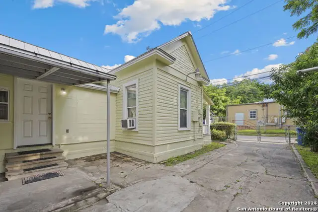 1020 W Poplar St, San Antonio, TX 78212 - Image #3