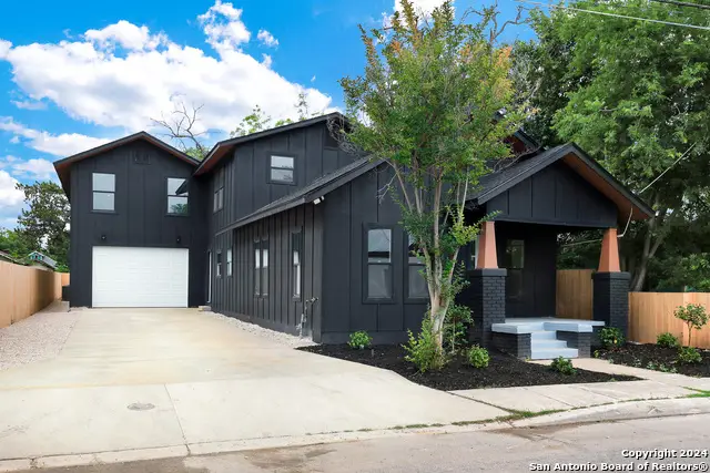 323 E Lambert St, San Antonio, TX 78204 - Image #2