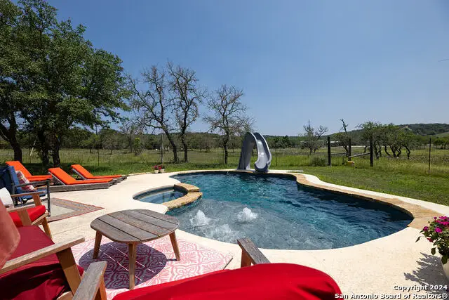 140 Twin Springs Rd N, Kerrville, TX 78028 - Image #1