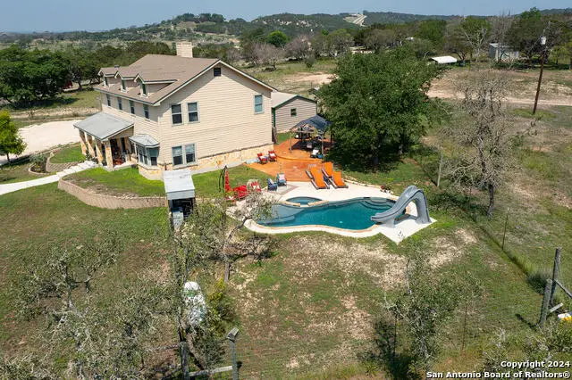 140 Twin Springs Rd N, Kerrville, TX 78028 - Image #3