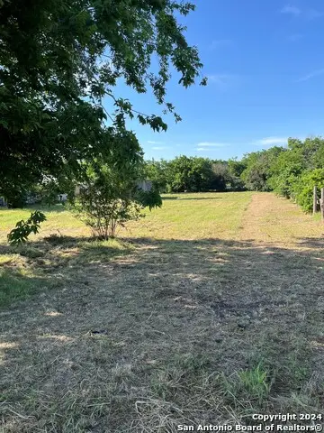 557 Collins St., Seguin, TX 78155 - #3