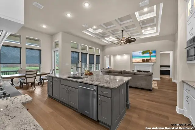 463 James Way, Castroville, TX 78009 - Image #3