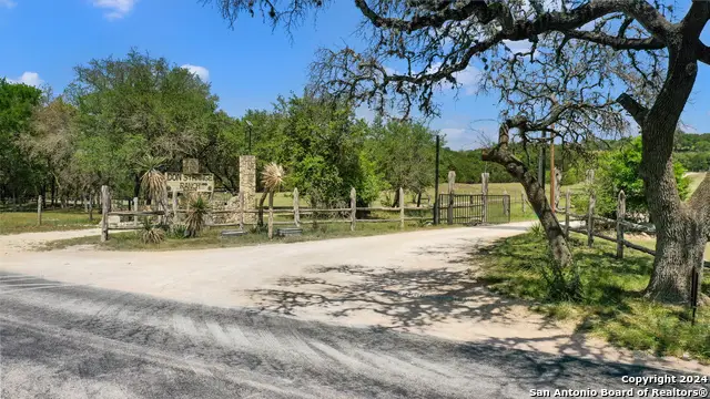 103 Waring Welfare, Boerne, TX 78006 - #1