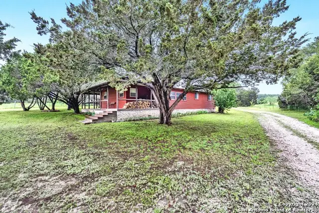 8600 S Highway 281, Lampasas, TX 76550 - #1