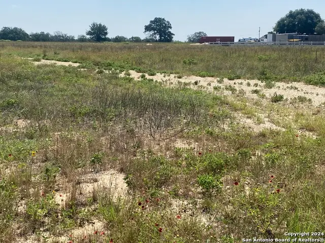 918 Fallbrook Ln, La Vernia, TX 78121 - Image #1