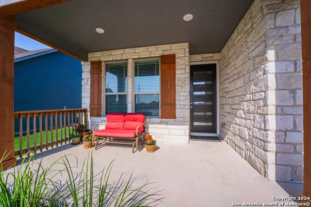 5001 Drovers Path, Saint Hedwig, TX 78152 - Image #3