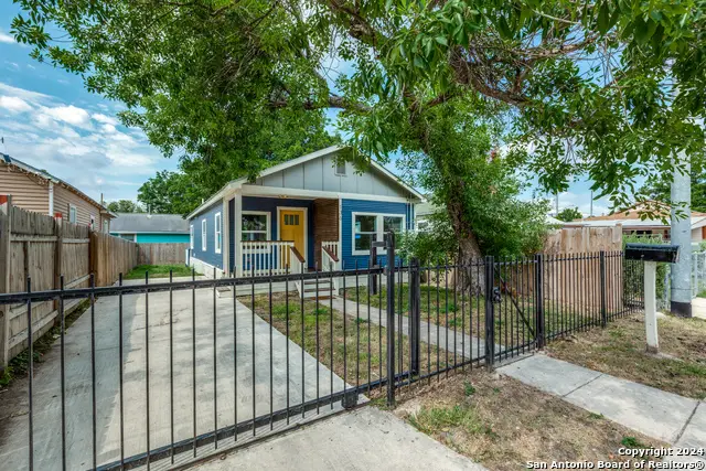 136 W Lambert St, San Antonio, TX 78204 - #3