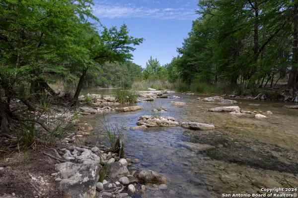 34 Cat Claw Mtn Rd, ConCan, TX 78838