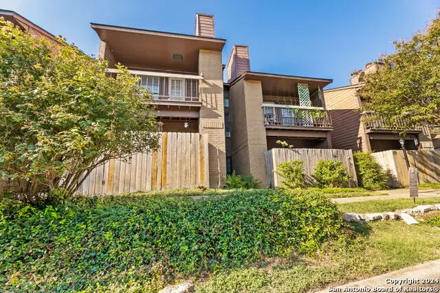 8655 Datapoint #212, San Antonio, TX 78229 - Image #2