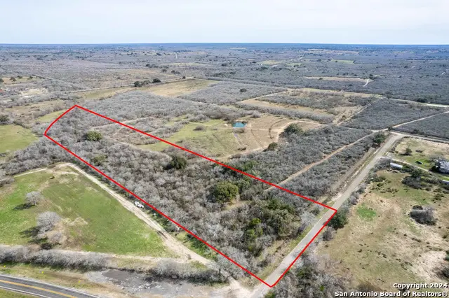 8684 Mineral Cemetery Rd, Beeville, TX 78102 - Image #1