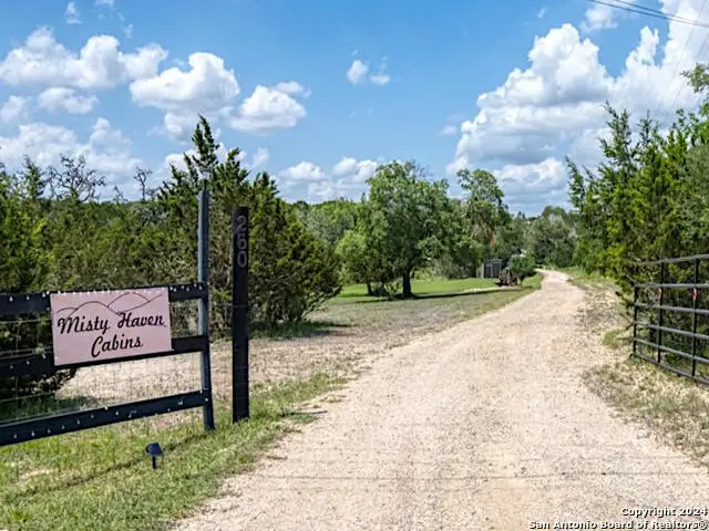 260 Misty Ln, Bandera, TX 78003 - #2
